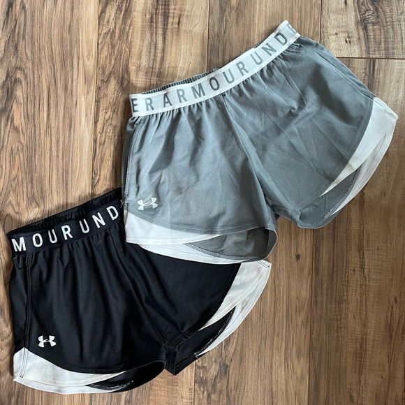 Under Armour Women's Play Up 3.0 3 Inch Short pair of 2 gray & black size xsmall - Picture 1 of 10